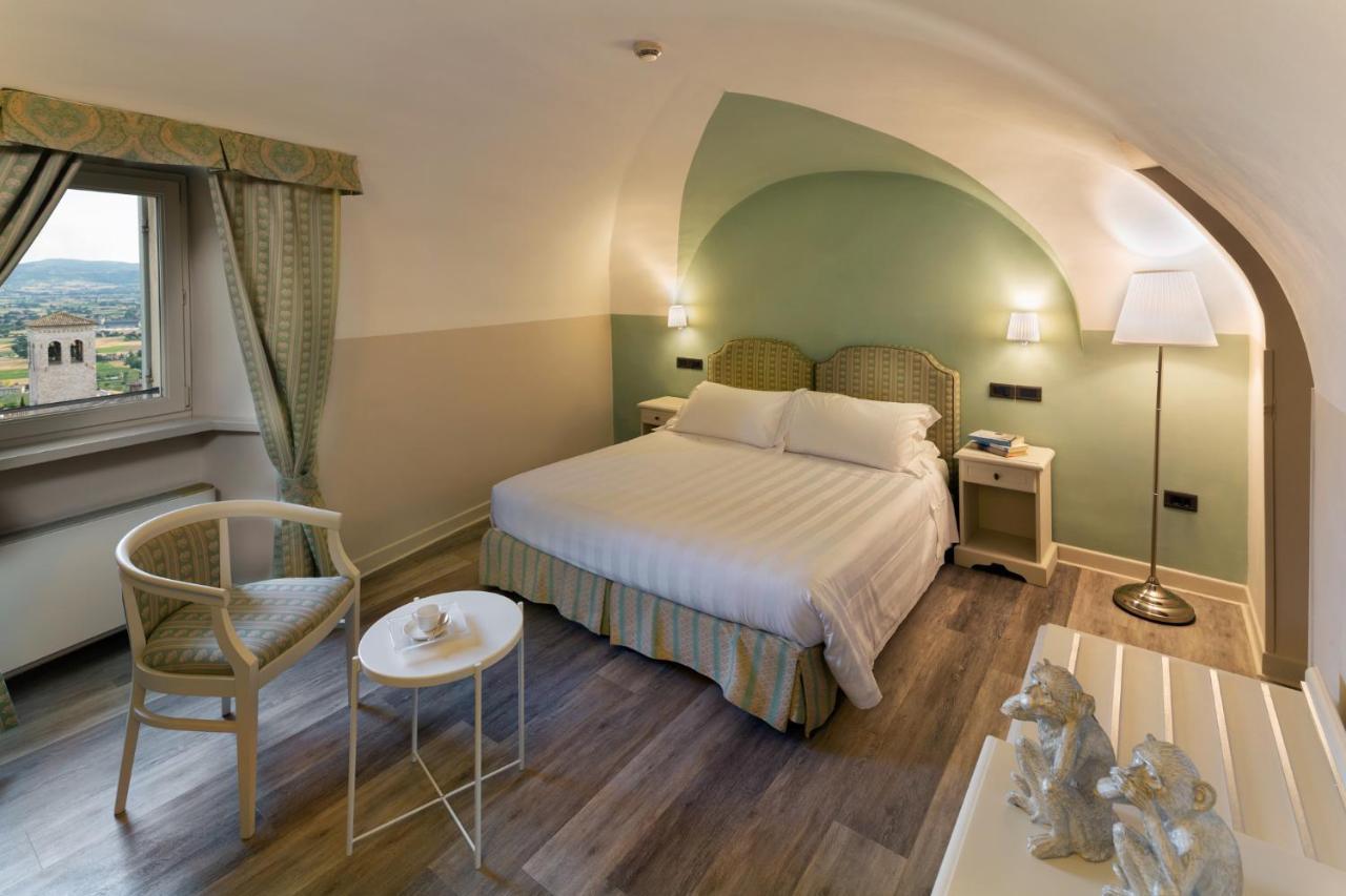 Hotel Fontebella Assise Extérieur photo